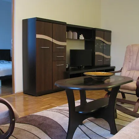דירה Old Town Apartment